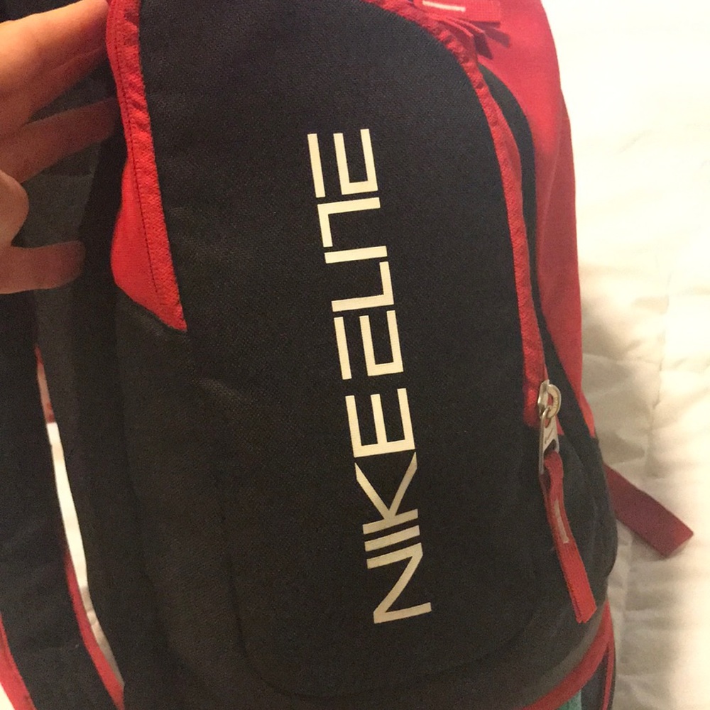 Nike Elite backpack -Exclusive Color for Pros only - Picture 5 of 8